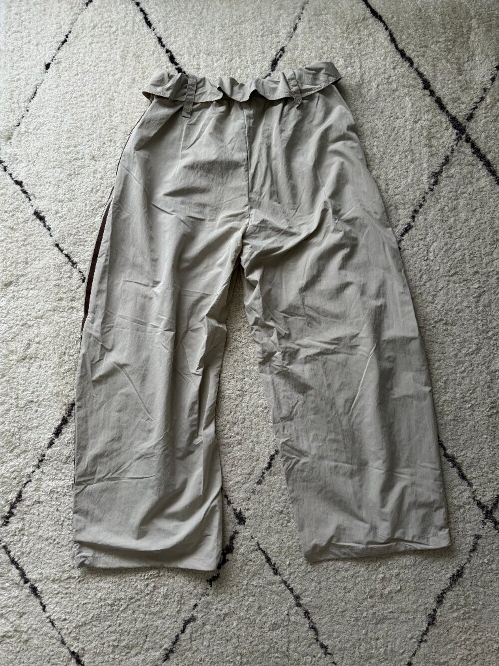 adidas originals women's beige 'curved pants' waistband detail BNWT size M, L - Picture 14 of 16